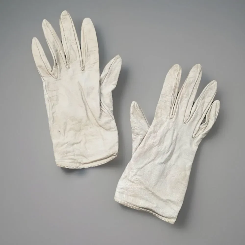 Rare 60s Vintage Christian Dior Leather Gloves Silk Lined Sz Small Ivory Cream